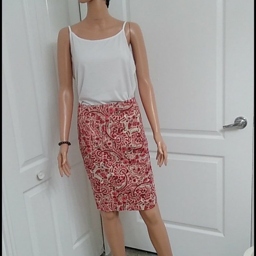 Summer Skirt with 3% Spandex by Ann Taylor Loft.